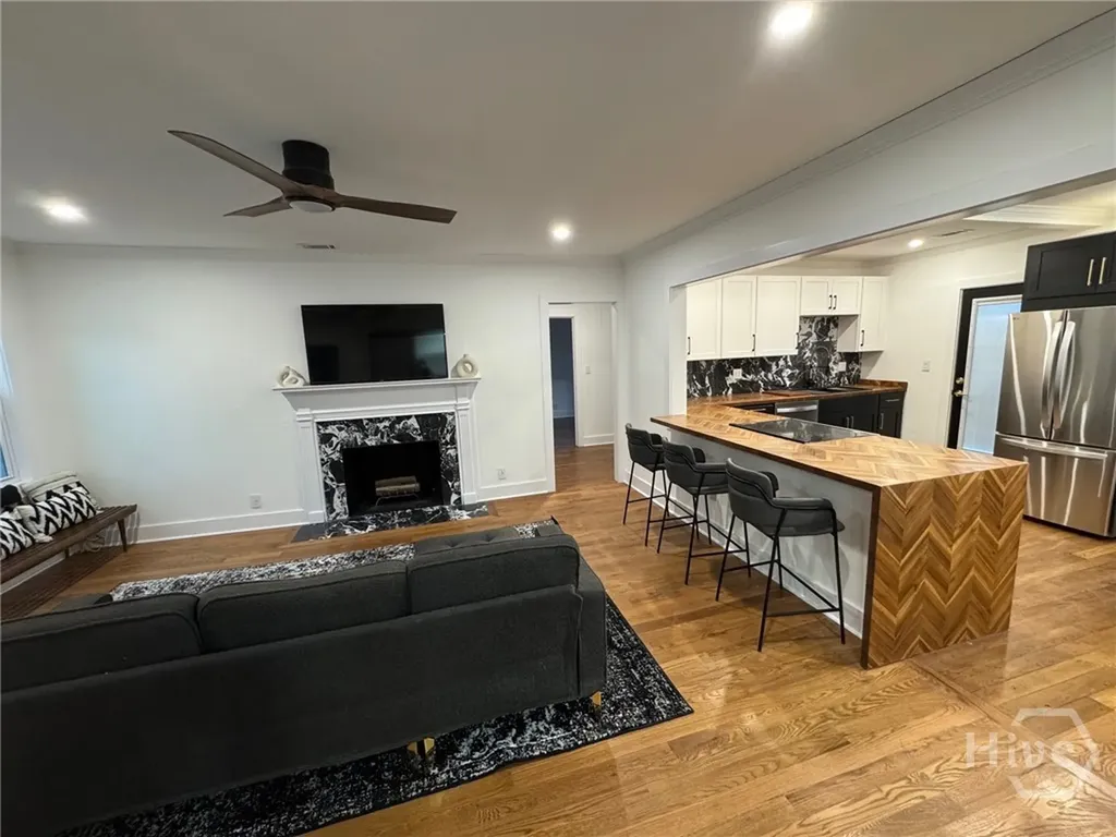 407 E 58th Street Savannah GA 31405