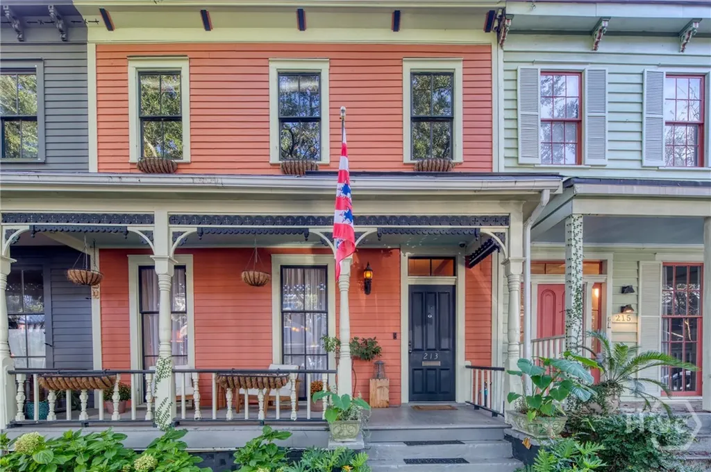 213 W Duffy Street Savannah GA 31401
