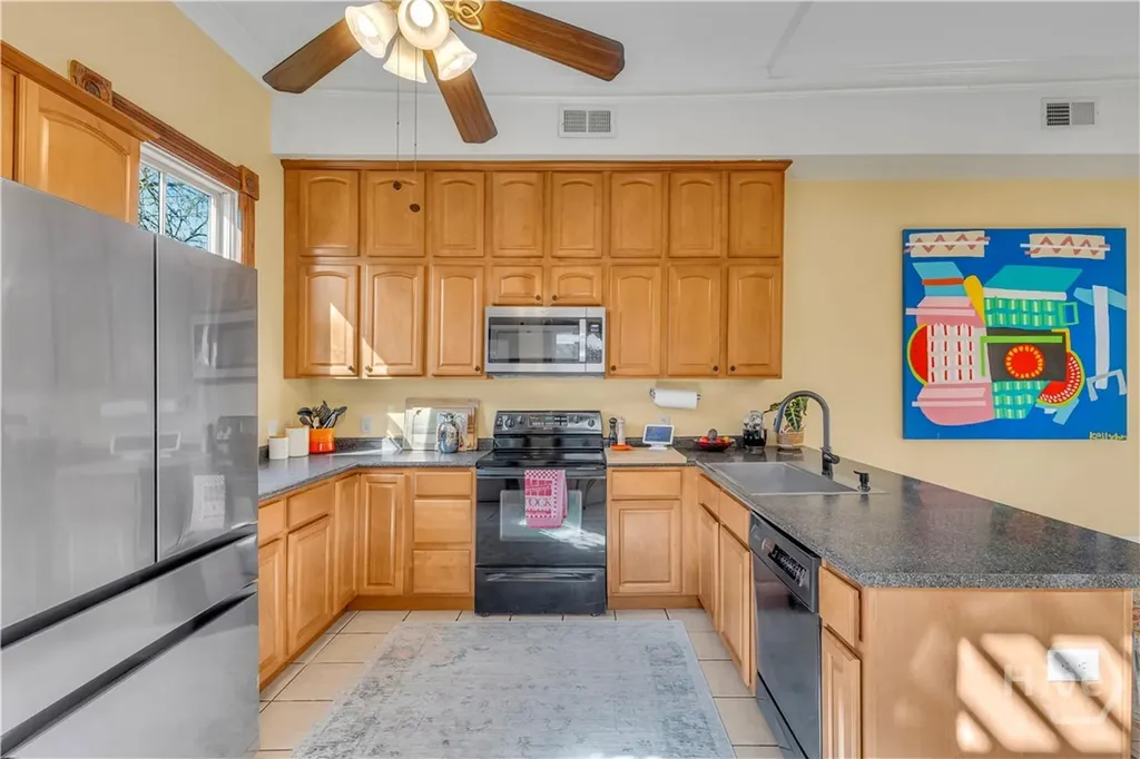213 W Duffy Street Savannah GA 31401