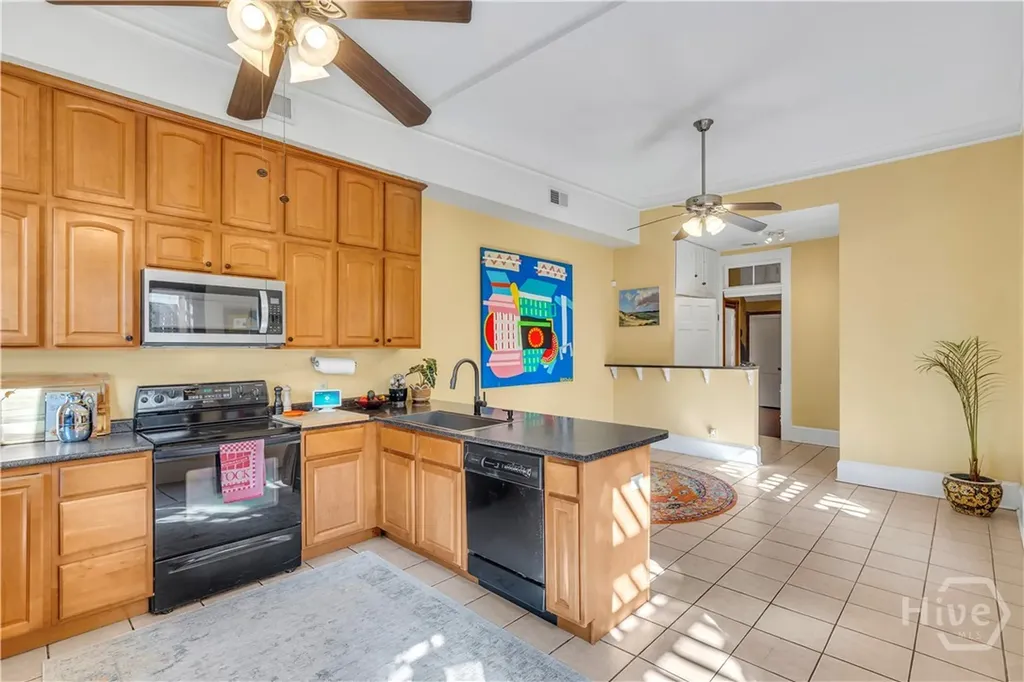 213 W Duffy Street Savannah GA 31401