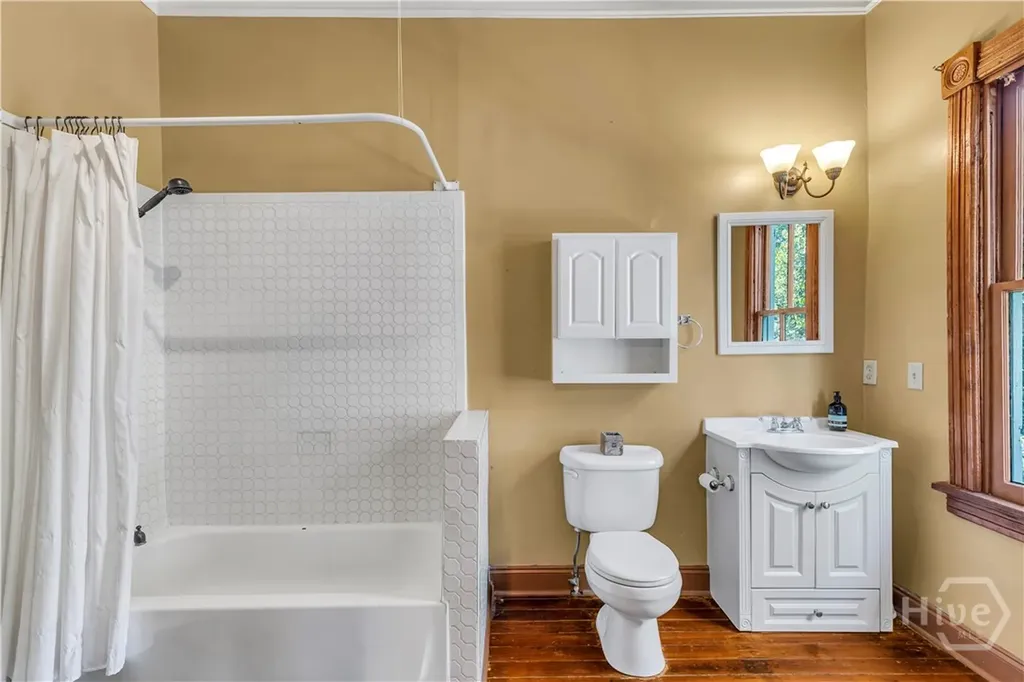 213 W Duffy Street Savannah GA 31401