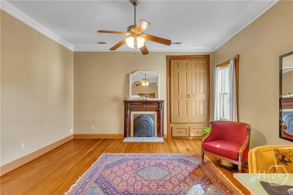 213 W Duffy Street Savannah GA 31401
