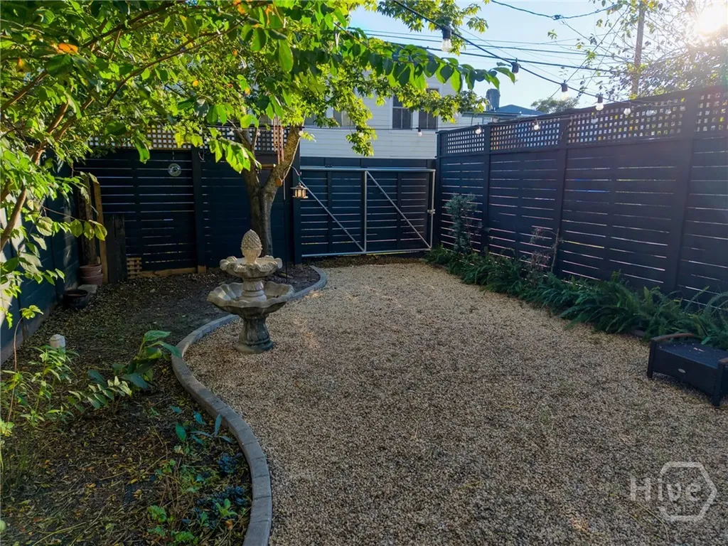 213 W Duffy Street Savannah GA 31401