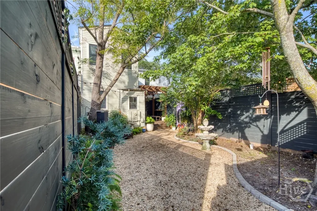 213 W Duffy Street Savannah GA 31401