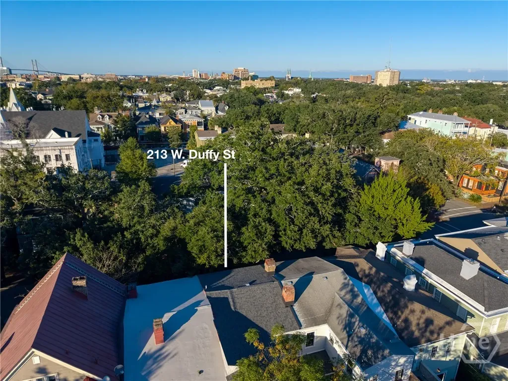 213 W Duffy Street Savannah GA 31401