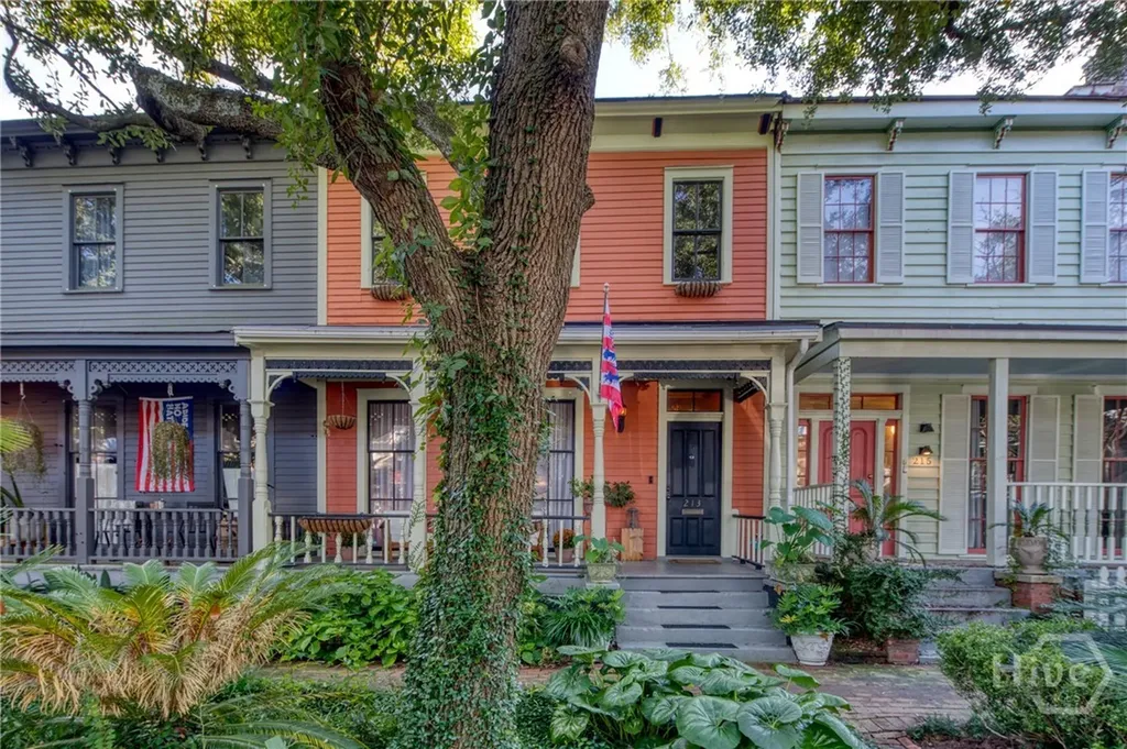 213 W Duffy Street Savannah GA 31401