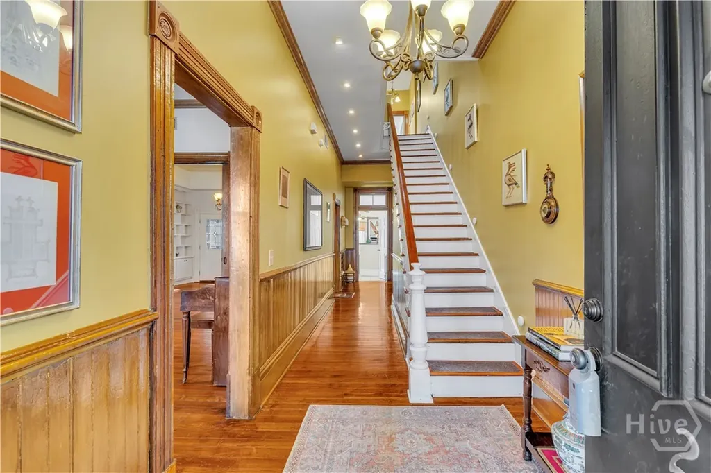 213 W Duffy Street Savannah GA 31401