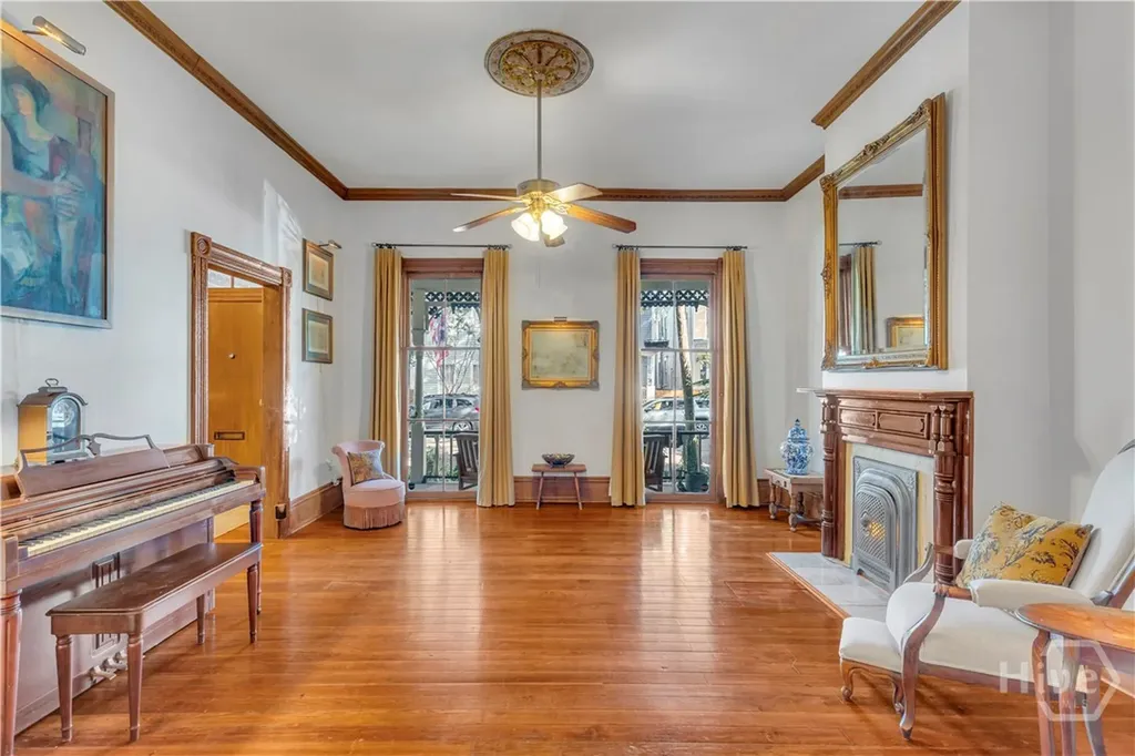 213 W Duffy Street Savannah GA 31401