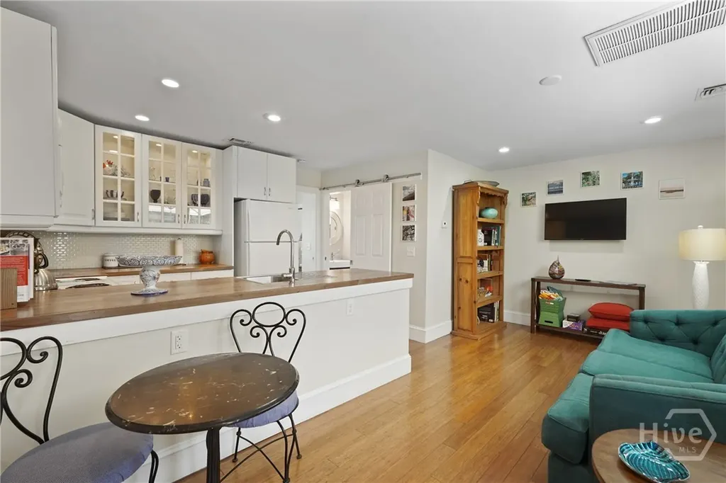743 E 40th Street Savannah GA 31401