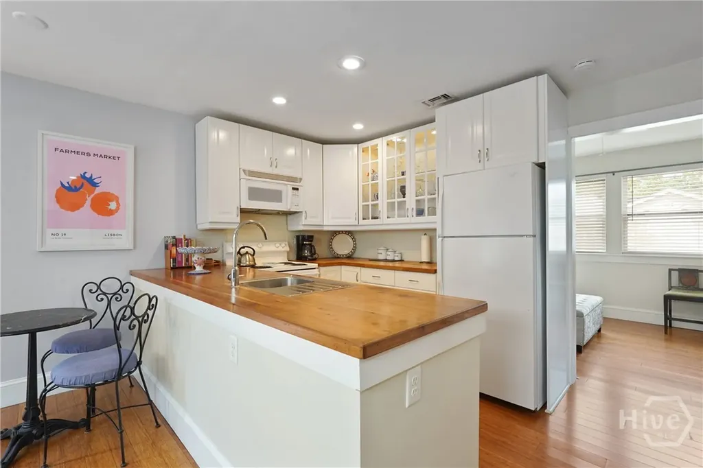 743 E 40th Street Savannah GA 31401