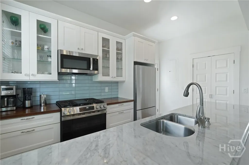 743 E 40th Street Savannah GA 31401