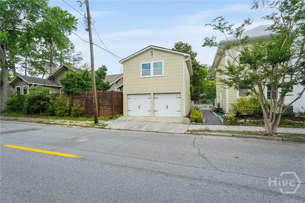 743 E 40th Street Savannah GA 31401