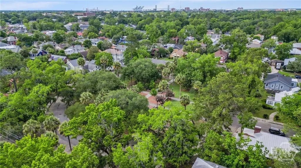 743 E 40th Street Savannah GA 31401