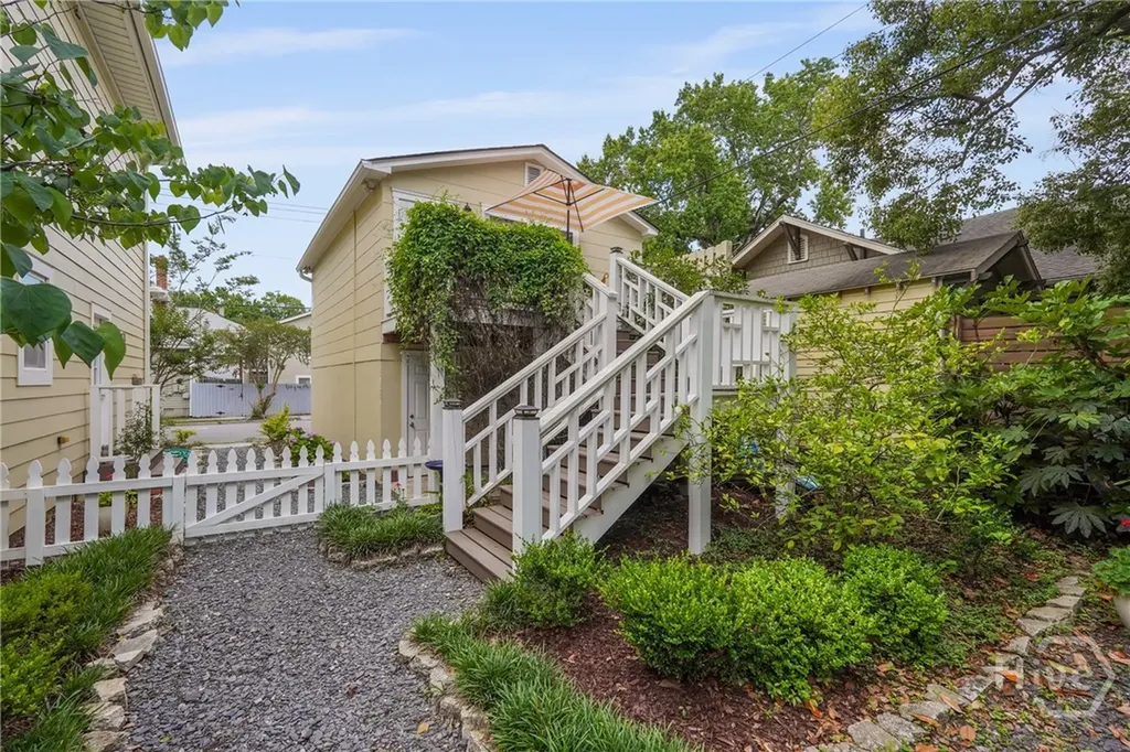 743 E 40th Street Savannah GA 31401