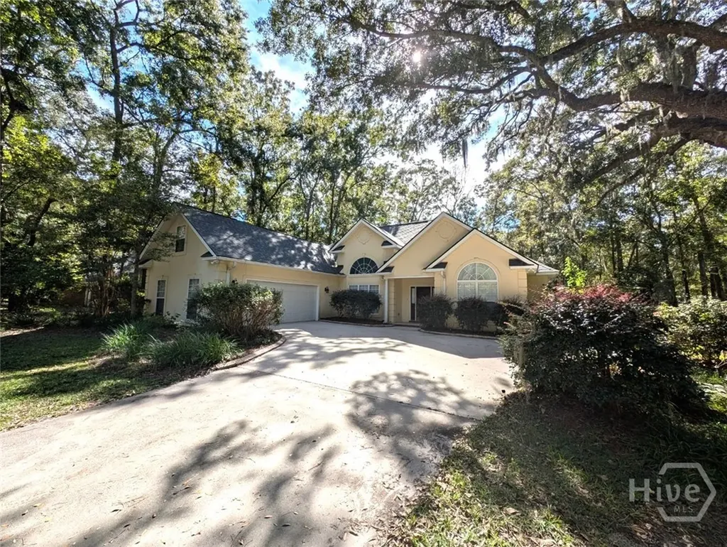 277 Mclaughlin Lane Richmond Hill GA 31324