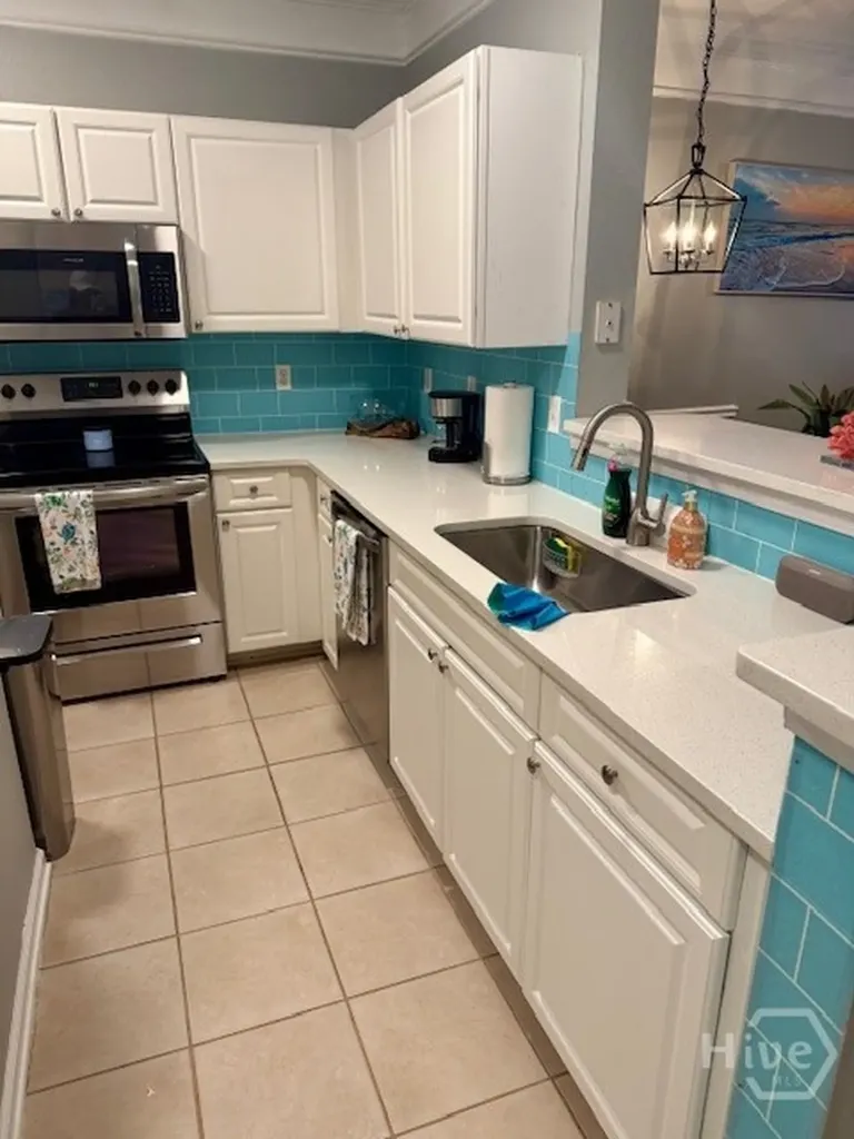 3325 Whitemarsh Way Savannah GA 31410