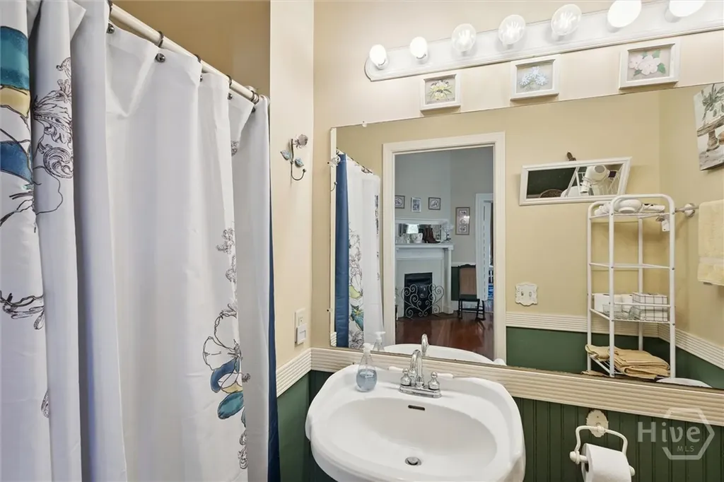 610 W Liberty Street Claxton GA 30417