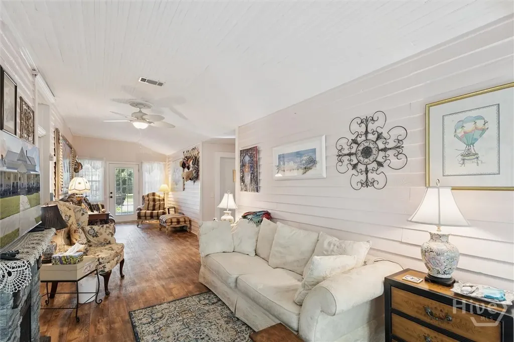 610 W Liberty Street Claxton GA 30417