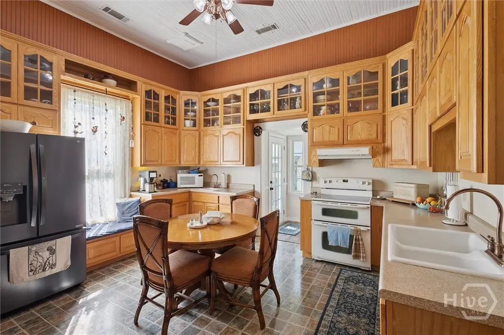 610 W Liberty Street Claxton GA 30417