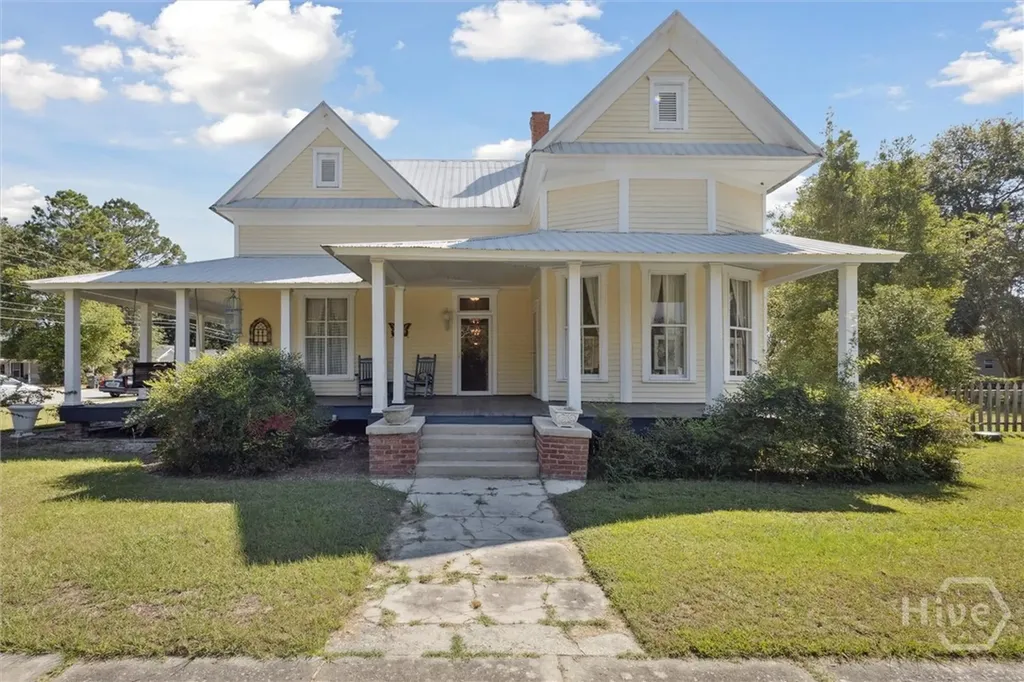 610 W Liberty Street Claxton GA 30417