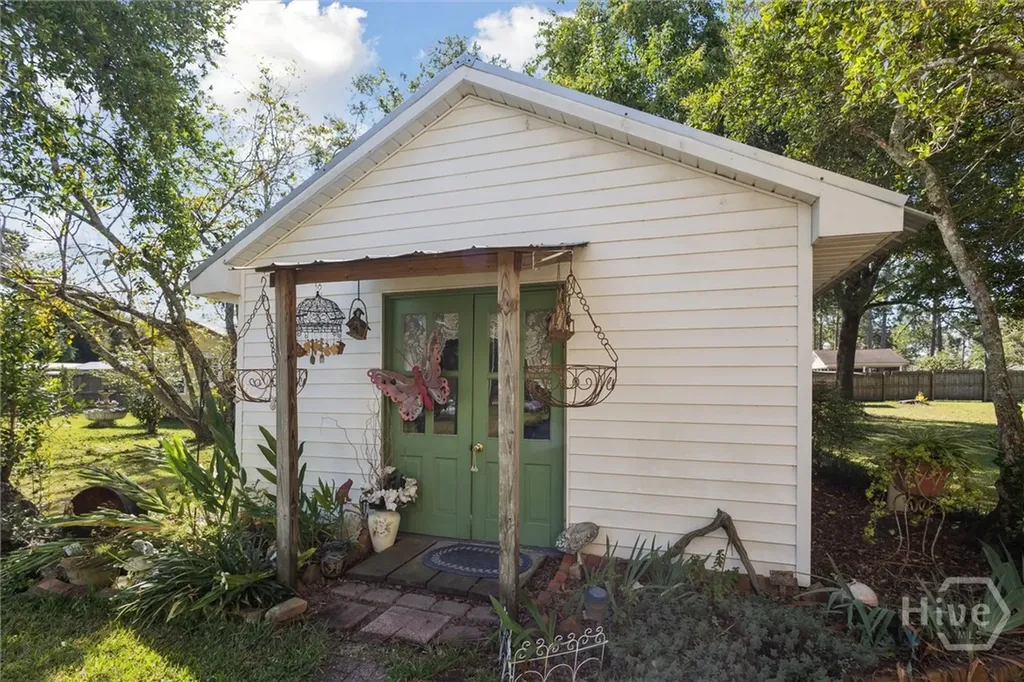 610 W Liberty Street Claxton GA 30417