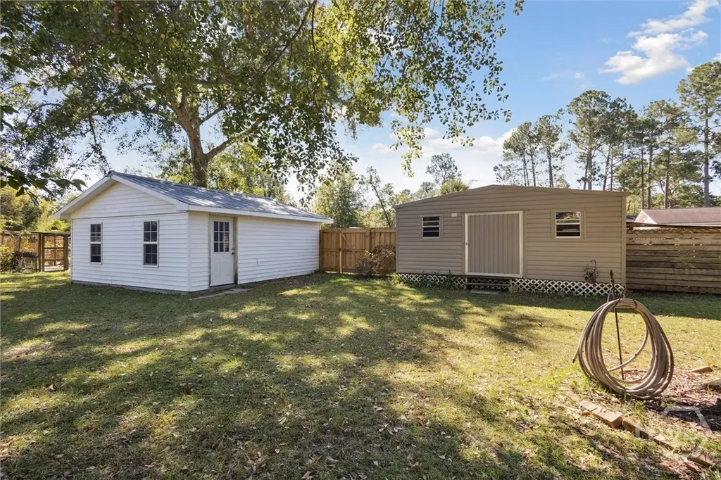 610 W Liberty Street Claxton GA 30417