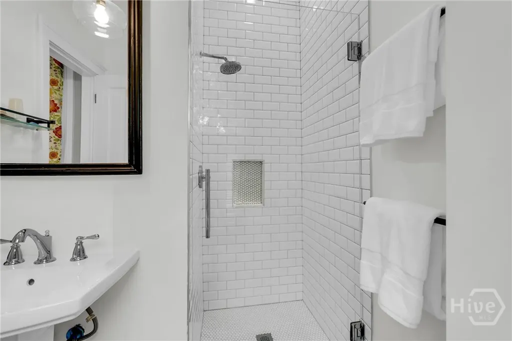 216 W Gaston Street Savannah GA 31401
