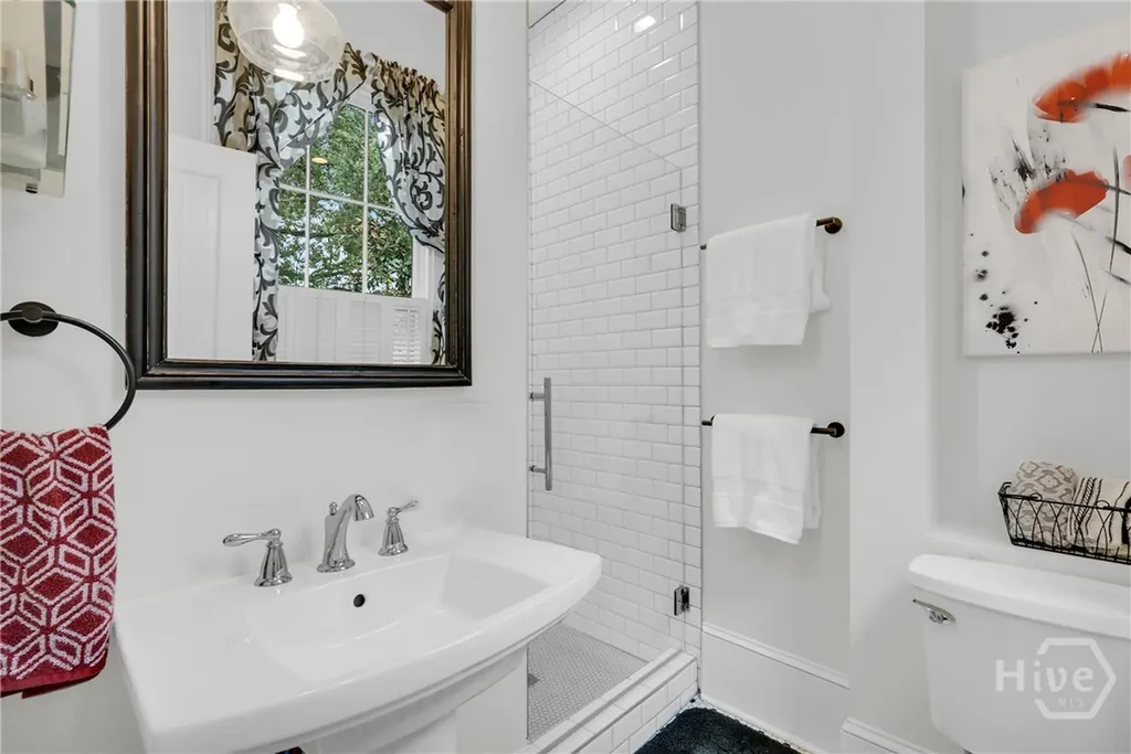 216 W Gaston Street Savannah GA 31401