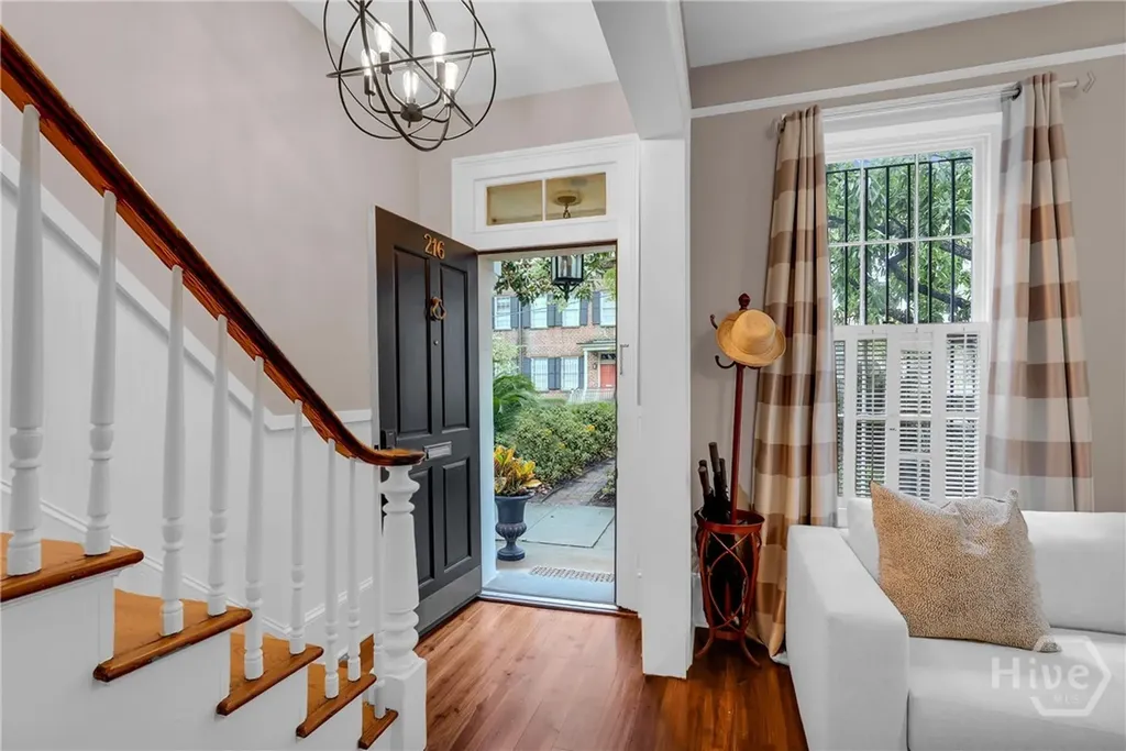 216 W Gaston Street Savannah GA 31401