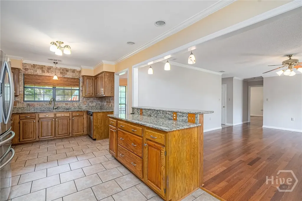 114 Melrose Avenue Savannah GA 31410