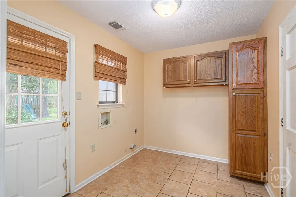 114 Melrose Avenue Savannah GA 31410