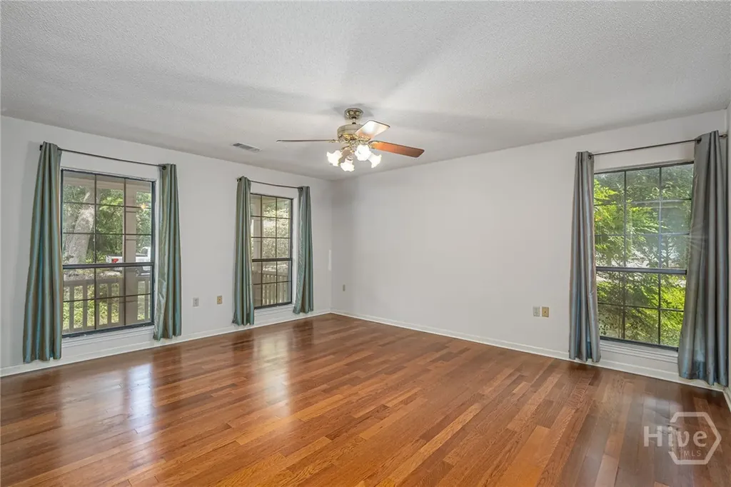 114 Melrose Avenue Savannah GA 31410