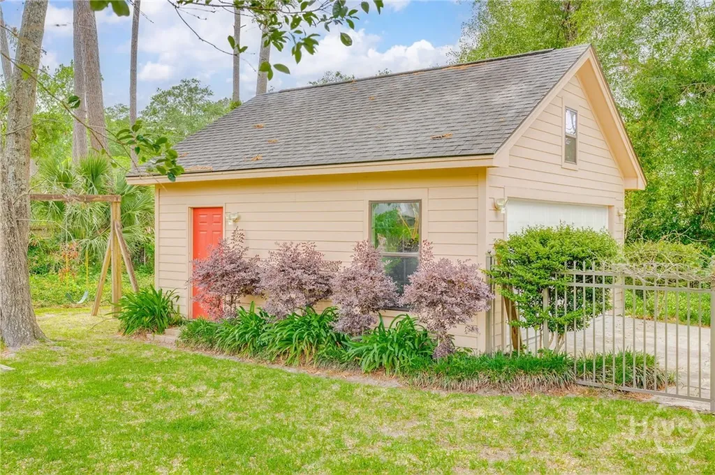 114 Melrose Avenue Savannah GA 31410