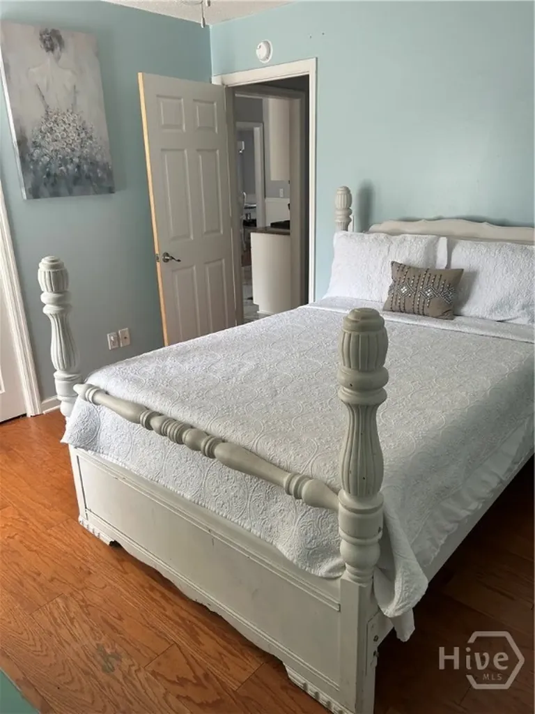 127 Druid Circle Savannah GA 31410
