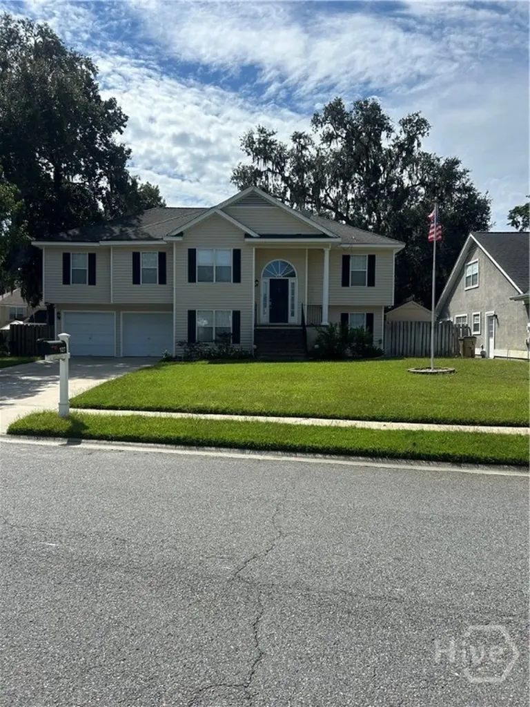 127 Druid Circle Savannah GA 31410