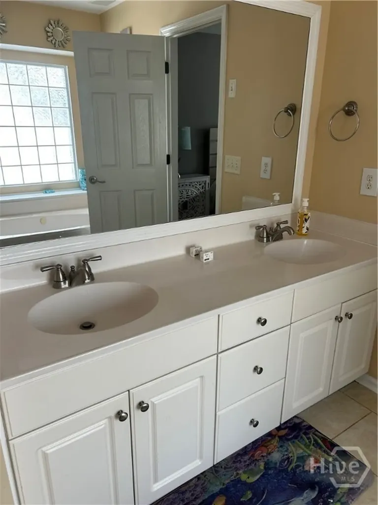 127 Druid Circle Savannah GA 31410