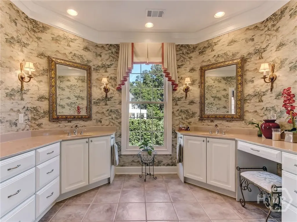 10 Pineside Lane Savannah GA 31411