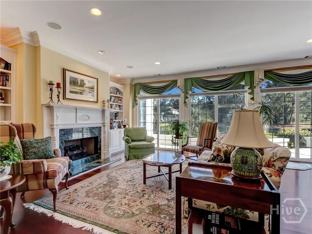 10 Pineside Lane Savannah GA 31411