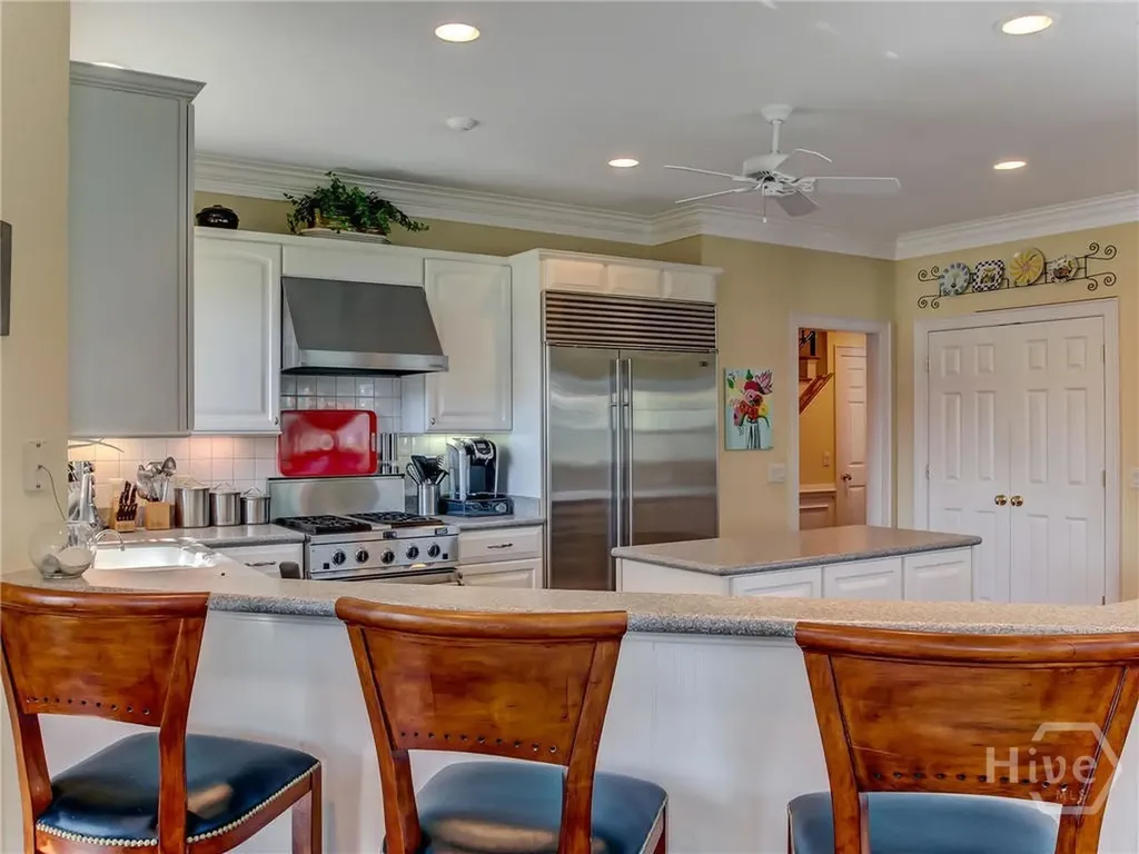 10 Pineside Lane Savannah GA 31411