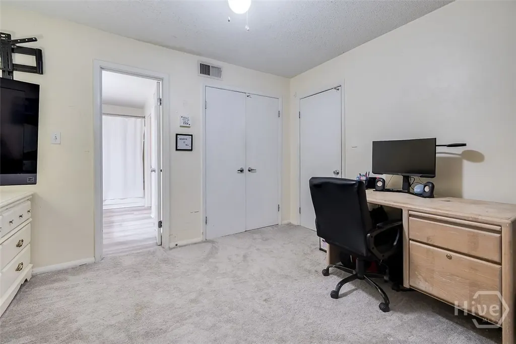 401 N Cromwell Road Savannah GA 31410