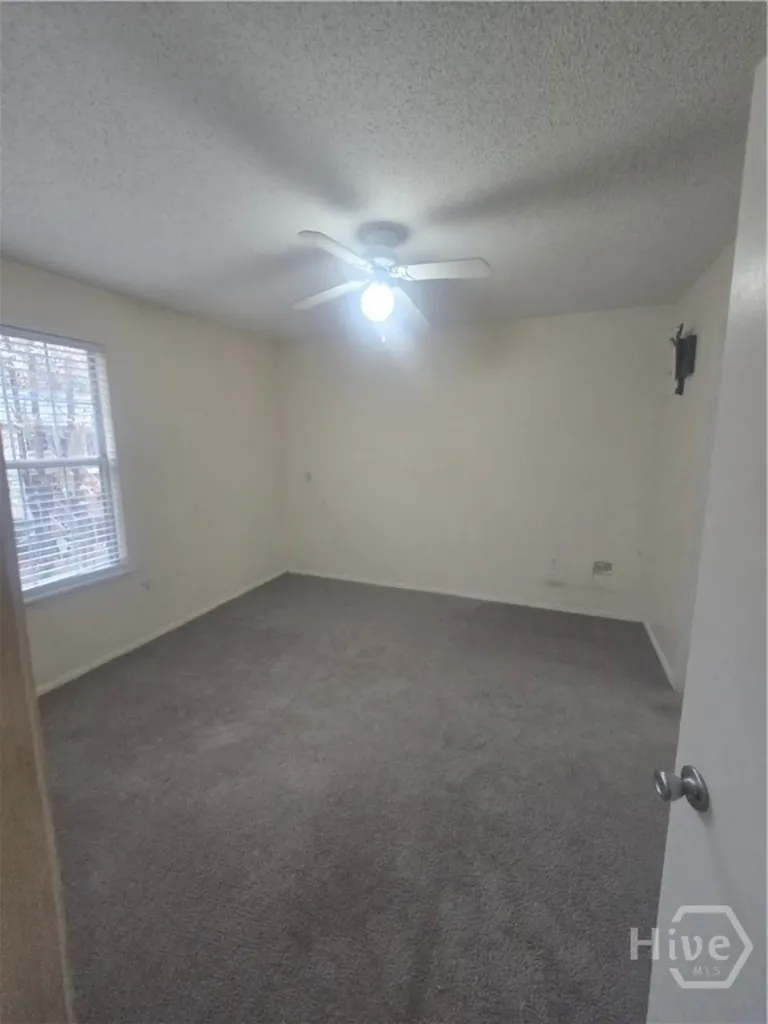 401 N Cromwell Road Savannah GA 31410
