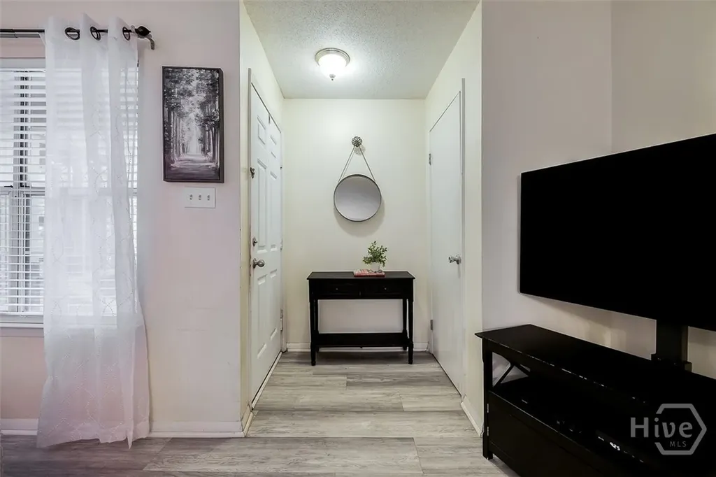 401 N Cromwell Road Savannah GA 31410