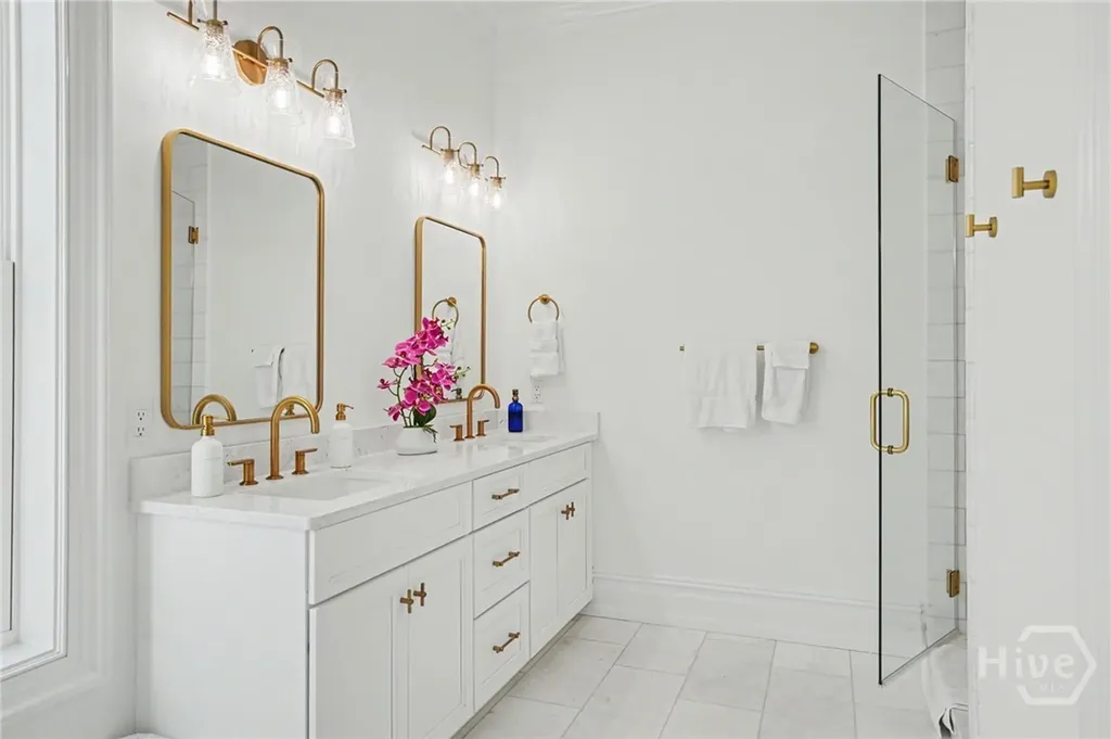 2 Top Gallant Circle Savannah GA 31411