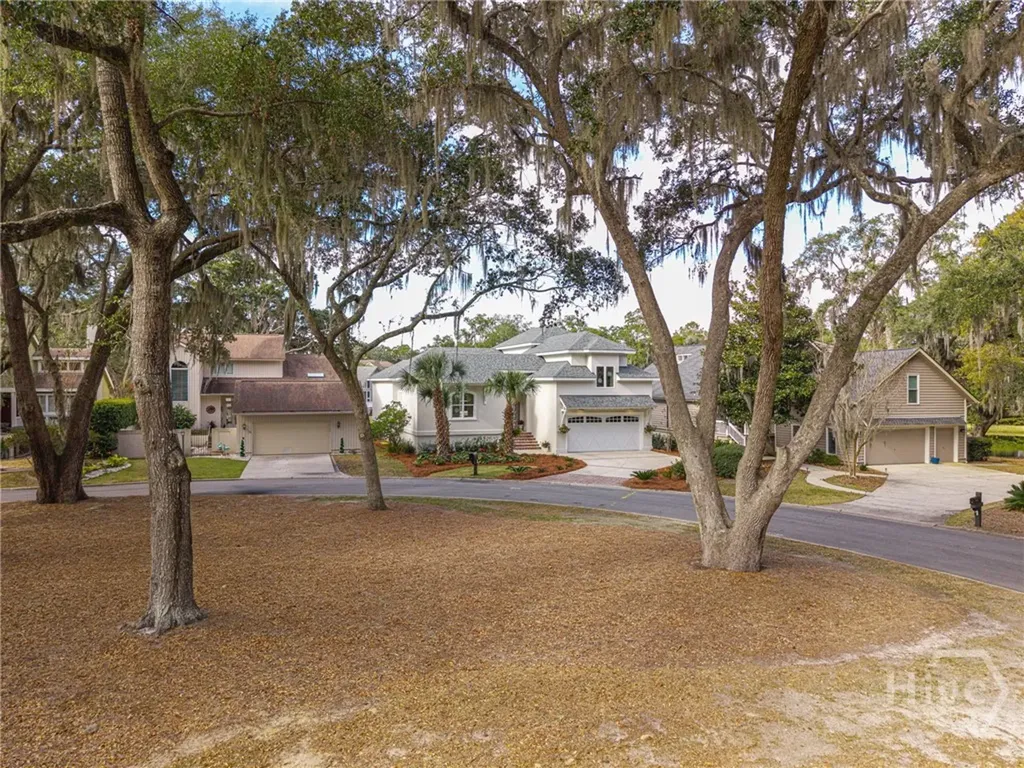 2 Top Gallant Circle Savannah GA 31411