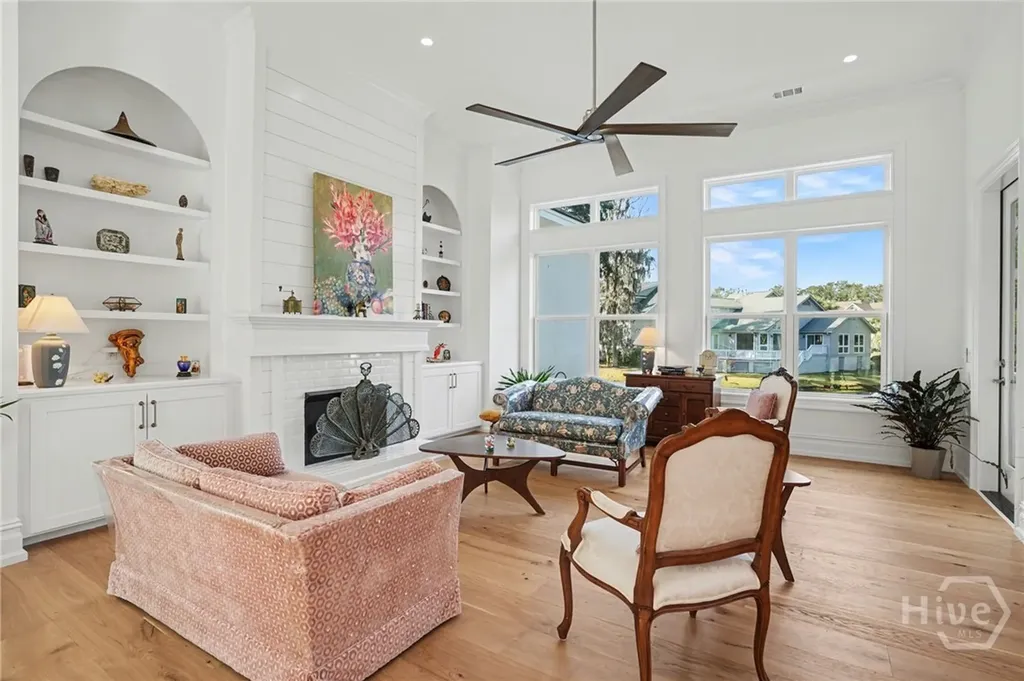 2 Top Gallant Circle Savannah GA 31411