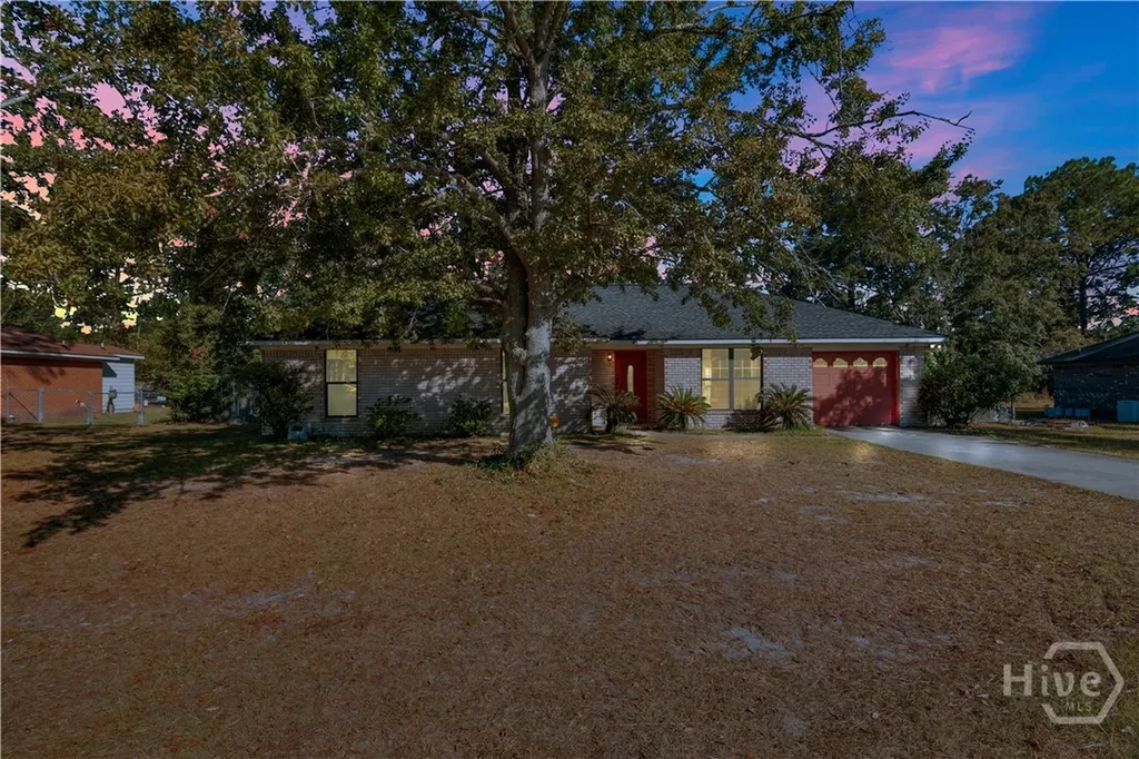 166 Stephanie Drive Allenhurst GA 31301