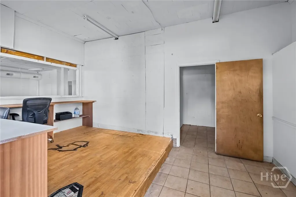 2203 Skidaway Road Savannah GA 31404