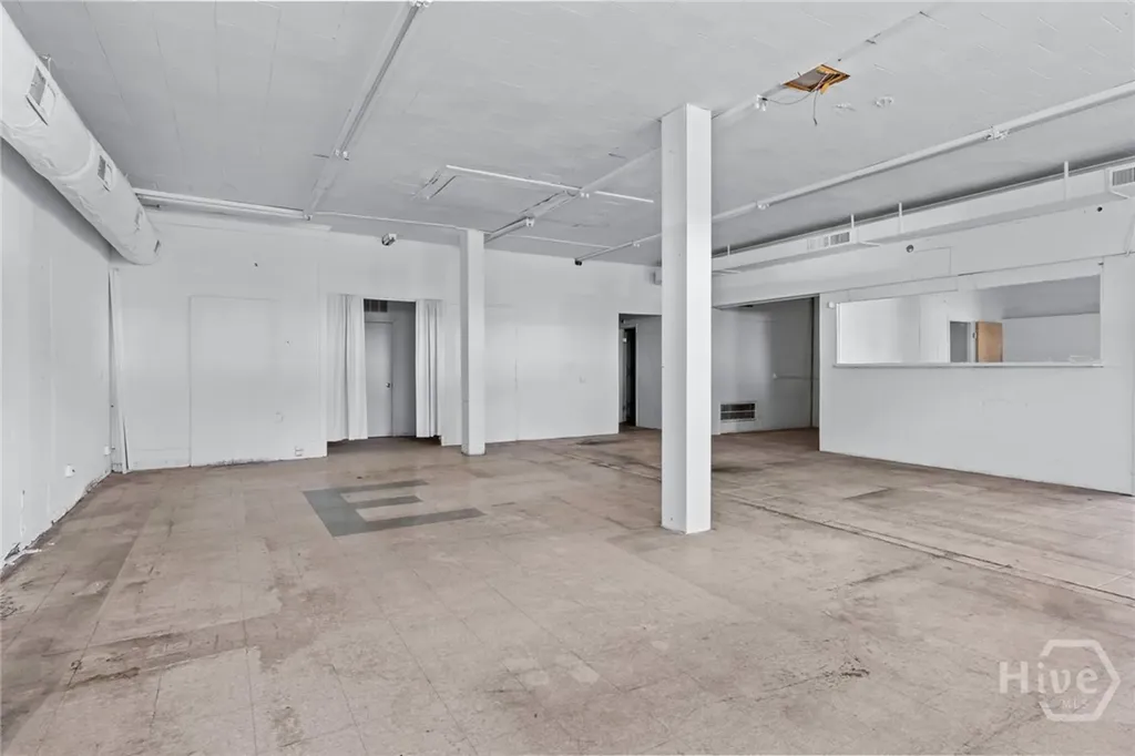 2203 Skidaway Road Savannah GA 31404