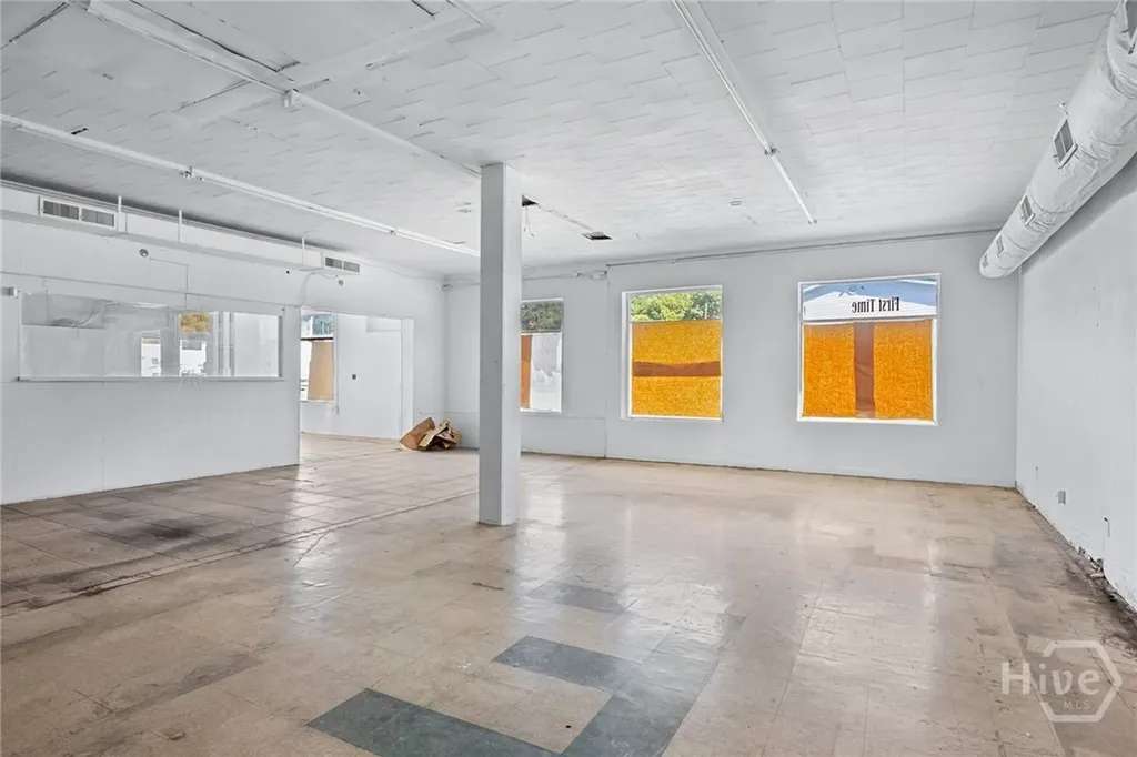 2203 Skidaway Road Savannah GA 31404