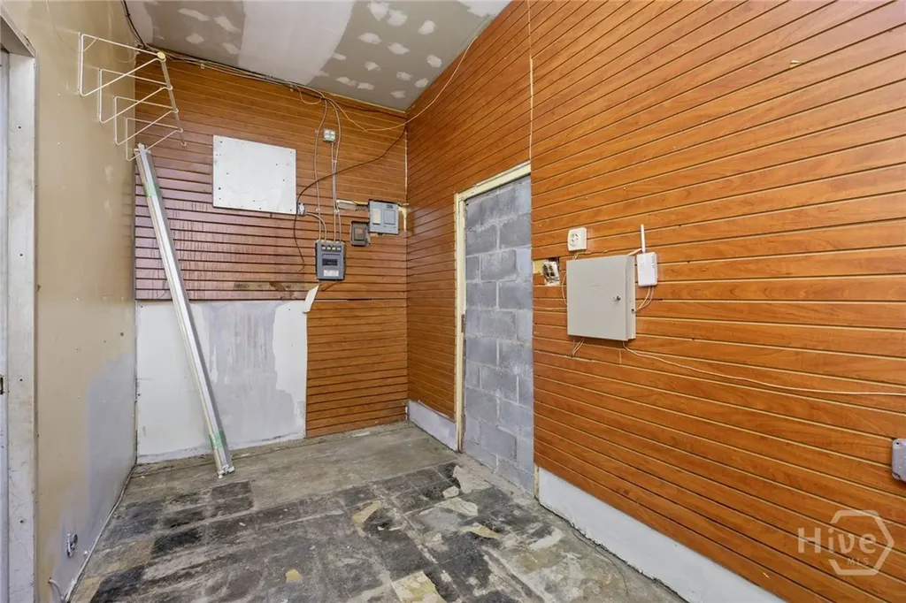 2203 Skidaway Road Savannah GA 31404